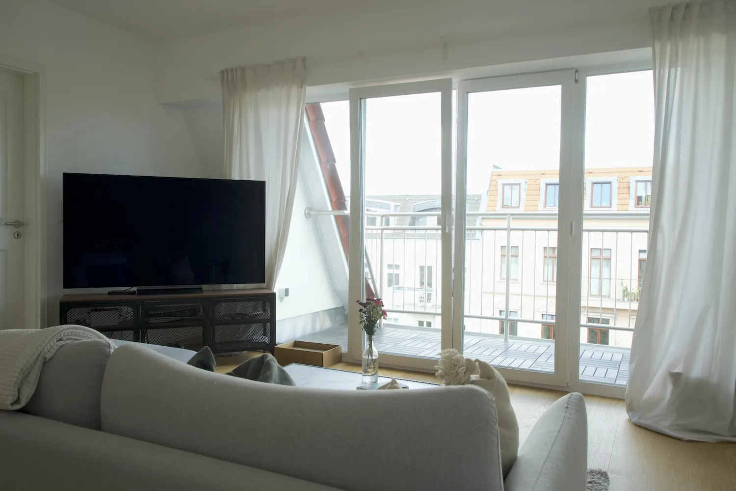 4 Zimmer Wohnung mit 110 m² in Berlin – Bild 3
