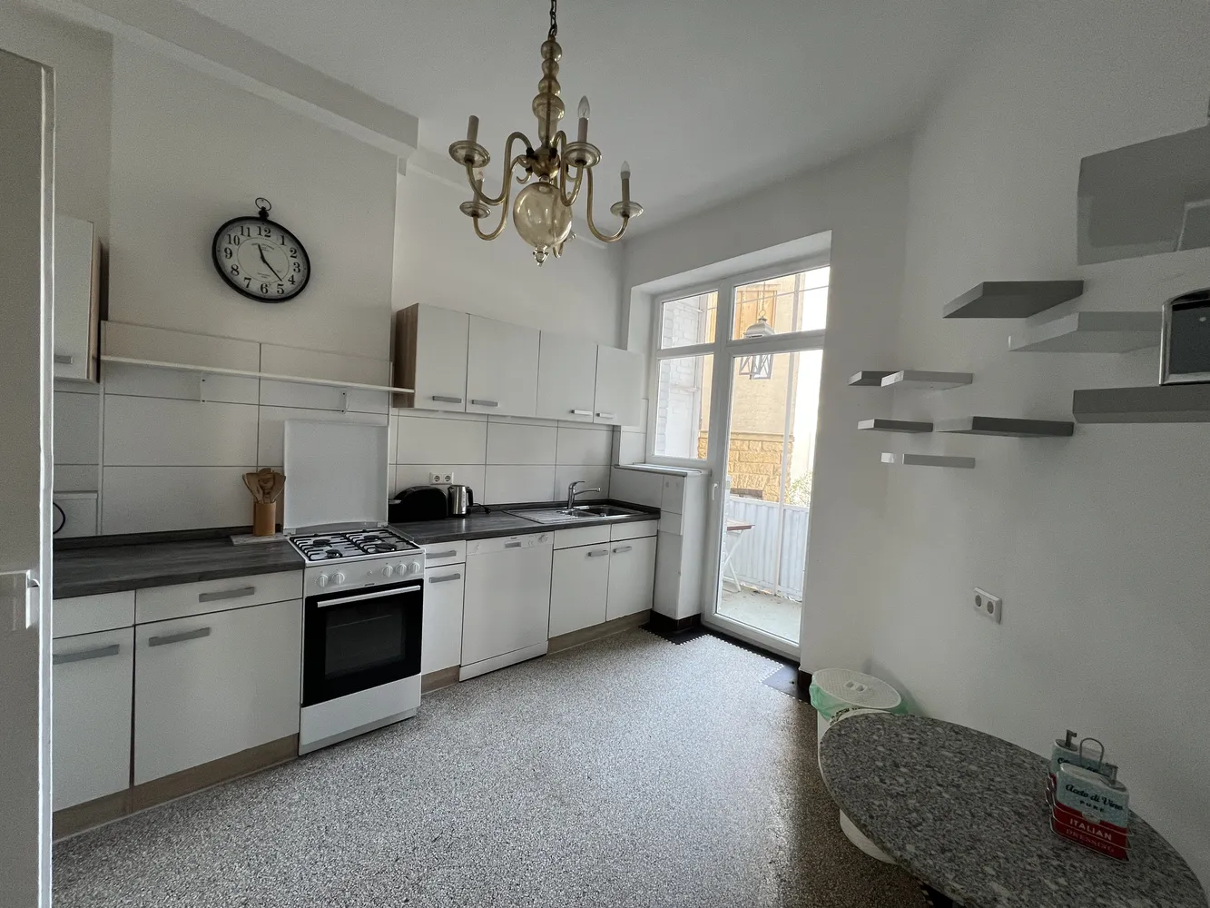 5 Zimmer Wohnung mit 125 m² in Stuttgart – Bild 3
