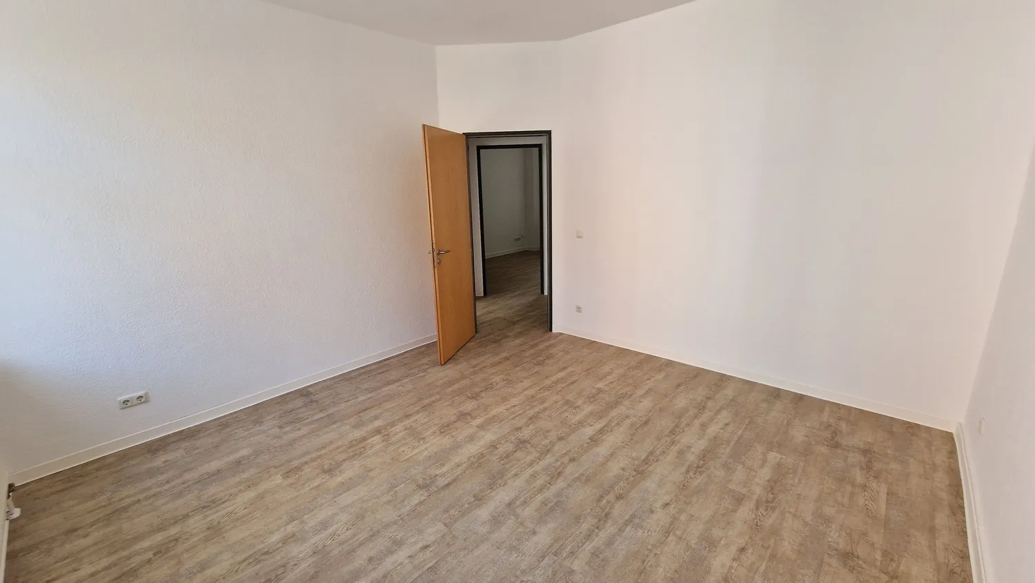 4 Zimmer Wohnung mit 120 m² in Magdeburg – Bild 7