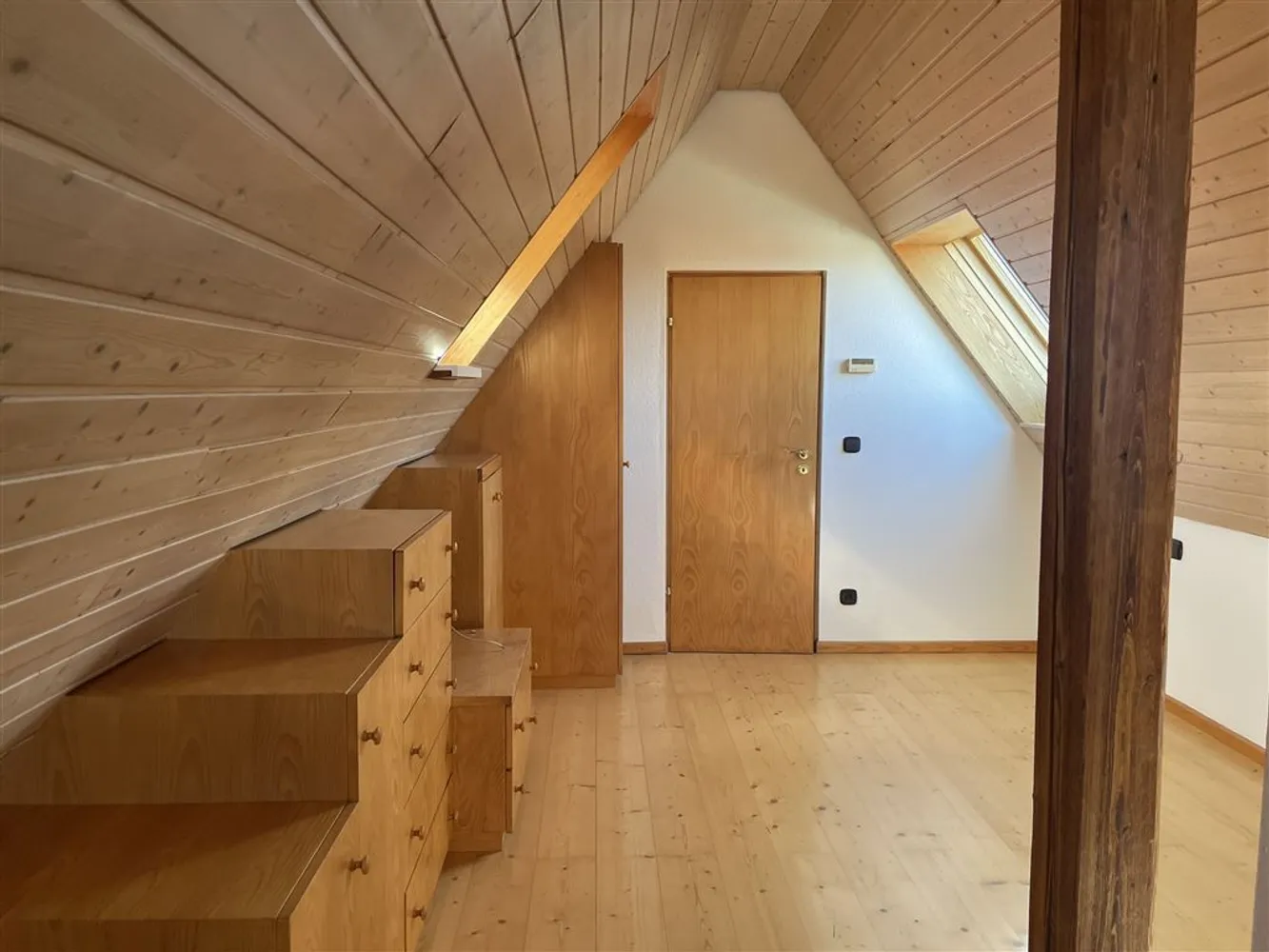 5 Zimmer Wohnung mit 103 m² in Sindelfingen – Bild 7