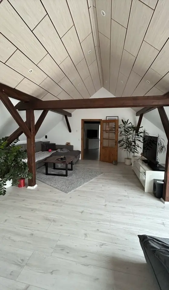 3 Zimmer Wohnung mit 105 m² in Merseburg – Bild 1
