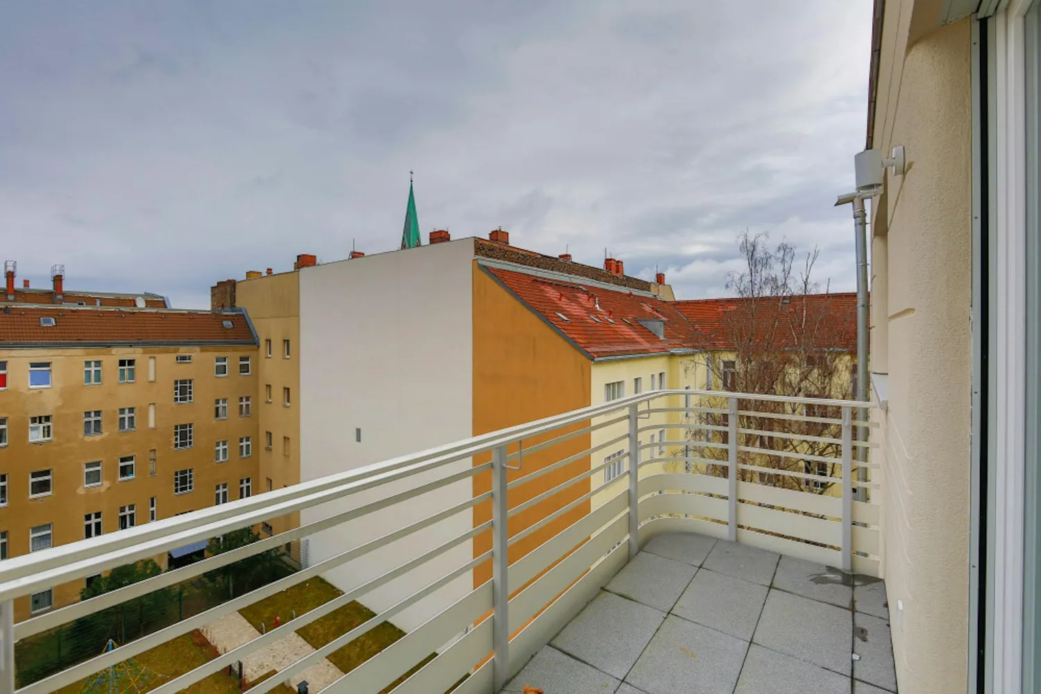 Shared room with 12 m² in Berlin – Photo 5