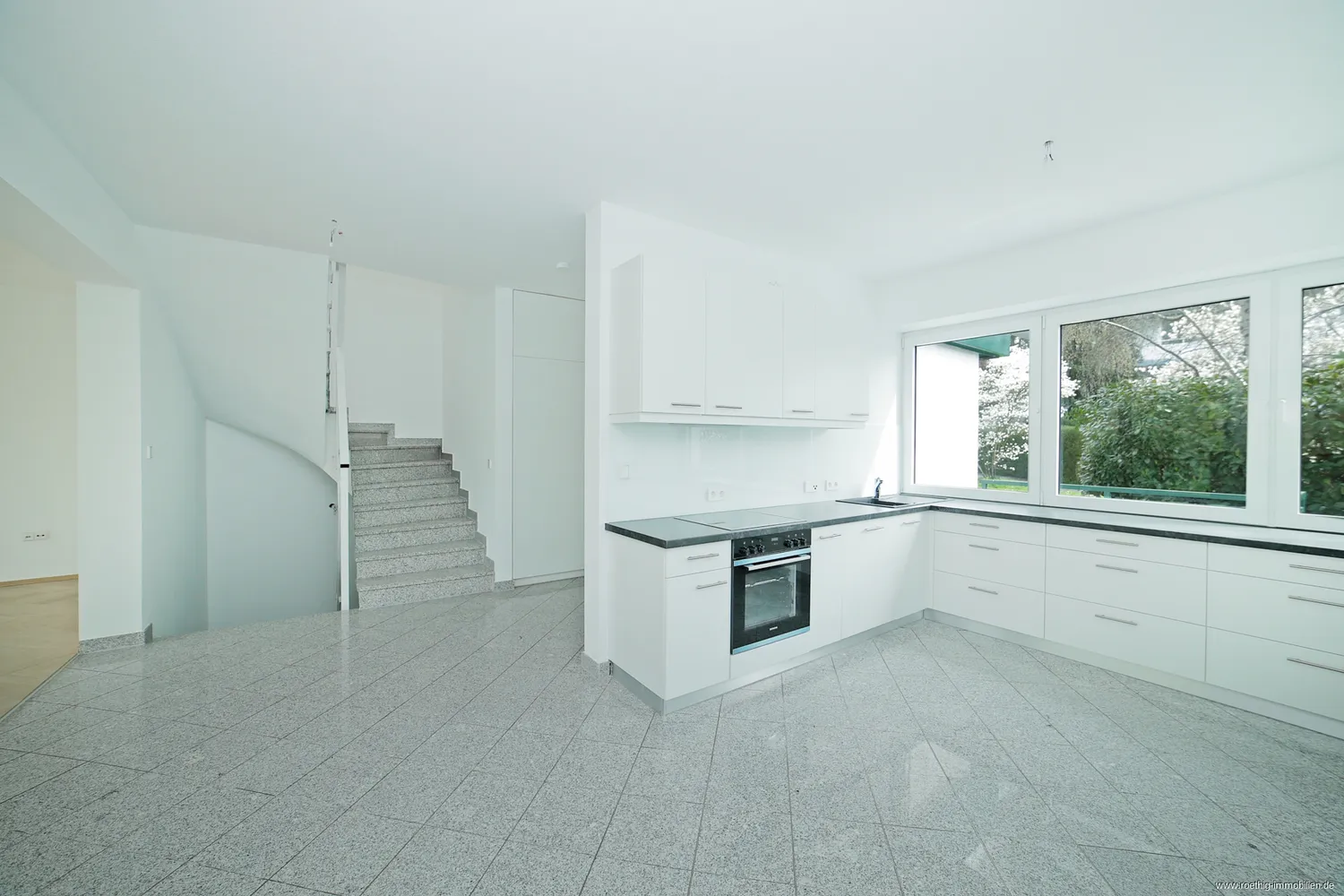 5 Zimmer Haus mit 246 m² in München – Bild 8