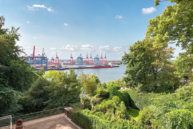 4 Zimmer Wohnung mit 166 m² in Hamburg – Bild 8