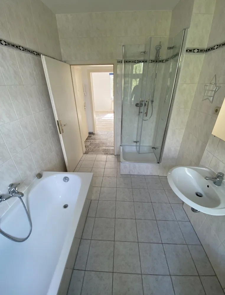 2 Zimmer Wohnung mit 64 m² in Weißenfels – Bild 1