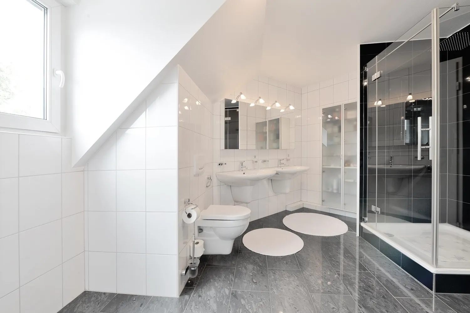 4 Zimmer Wohnung mit 165 m² in Moers – Bild 9