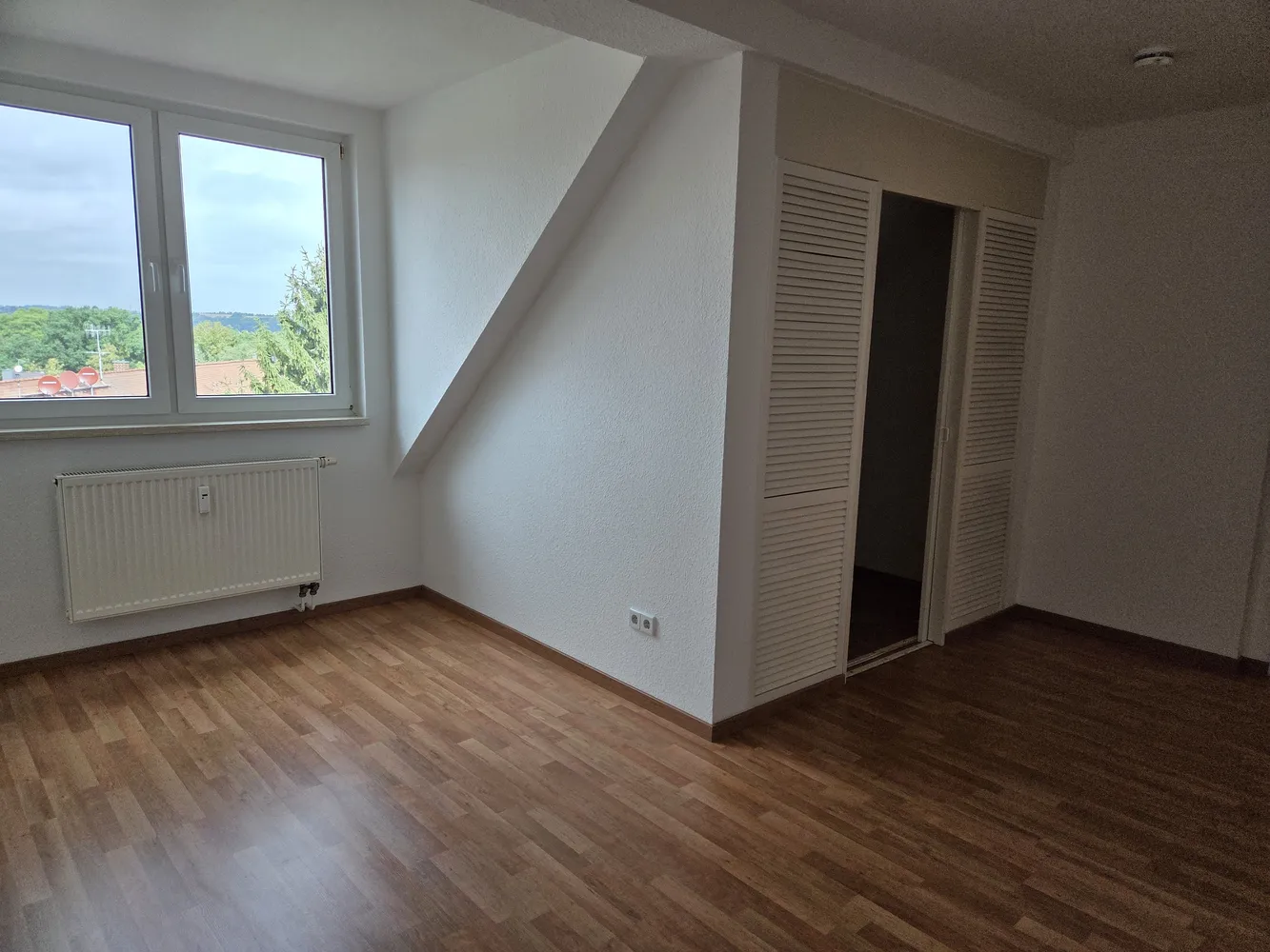 3 Zimmer Wohnung mit 80 m² in Weißenfels – Bild 2