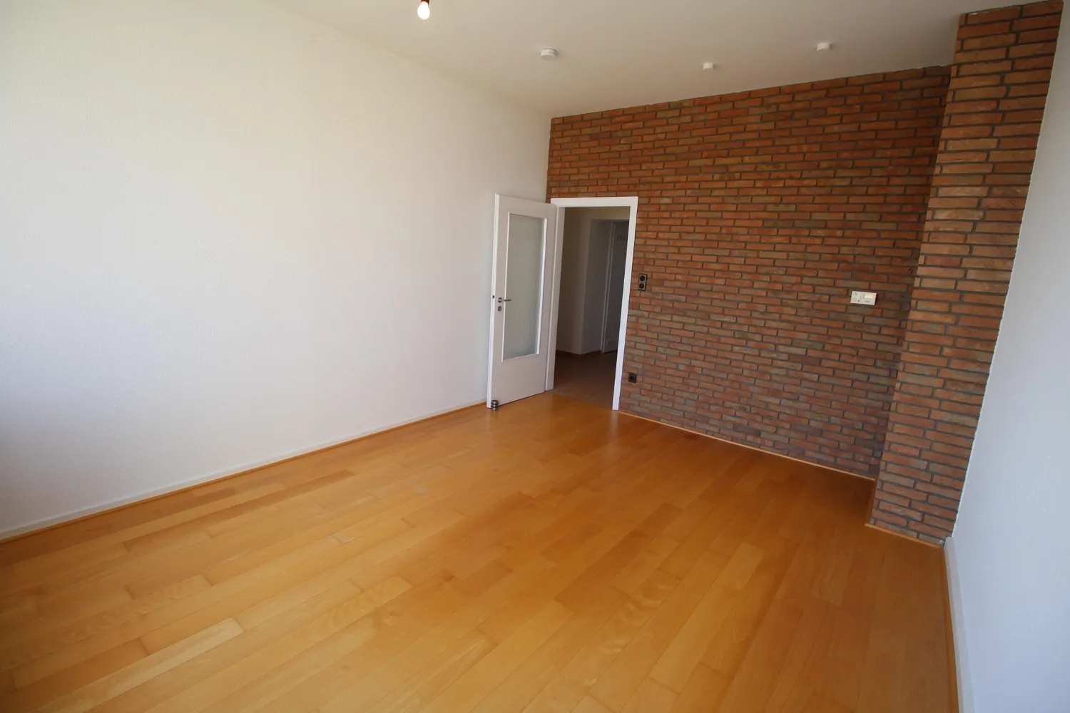 2 Zimmer Wohnung mit 53 m² in Düsseldorf – Bild 2
