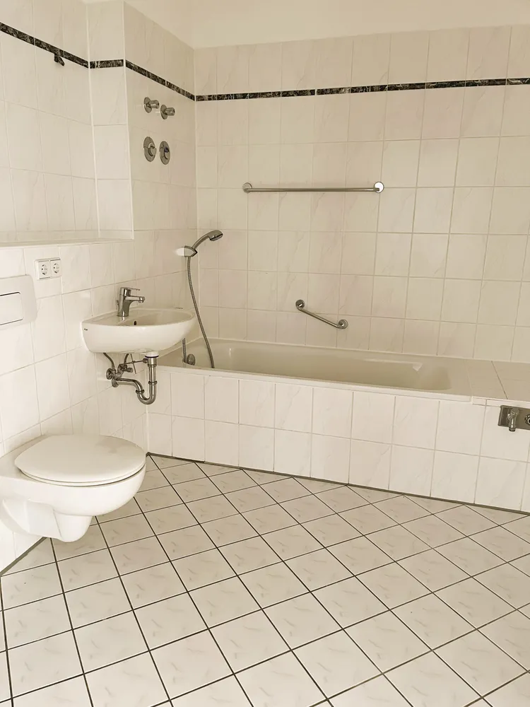 3 Zimmer Wohnung mit 82 m² in Dresden – Bild 3