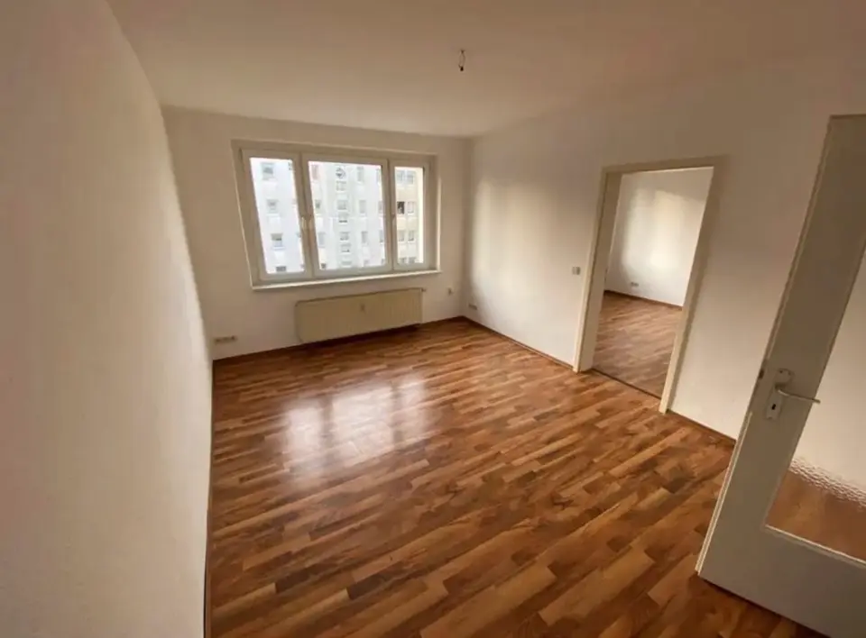 2 Zimmer Wohnung mit 44 m² in Suhl – Bild 1