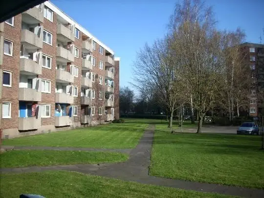 2 Zimmer Wohnung mit 64 m² in Hürth – Bild 3