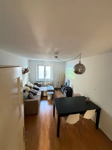 3 Zimmer Wohnung mit 80 m² in München – Bild 2