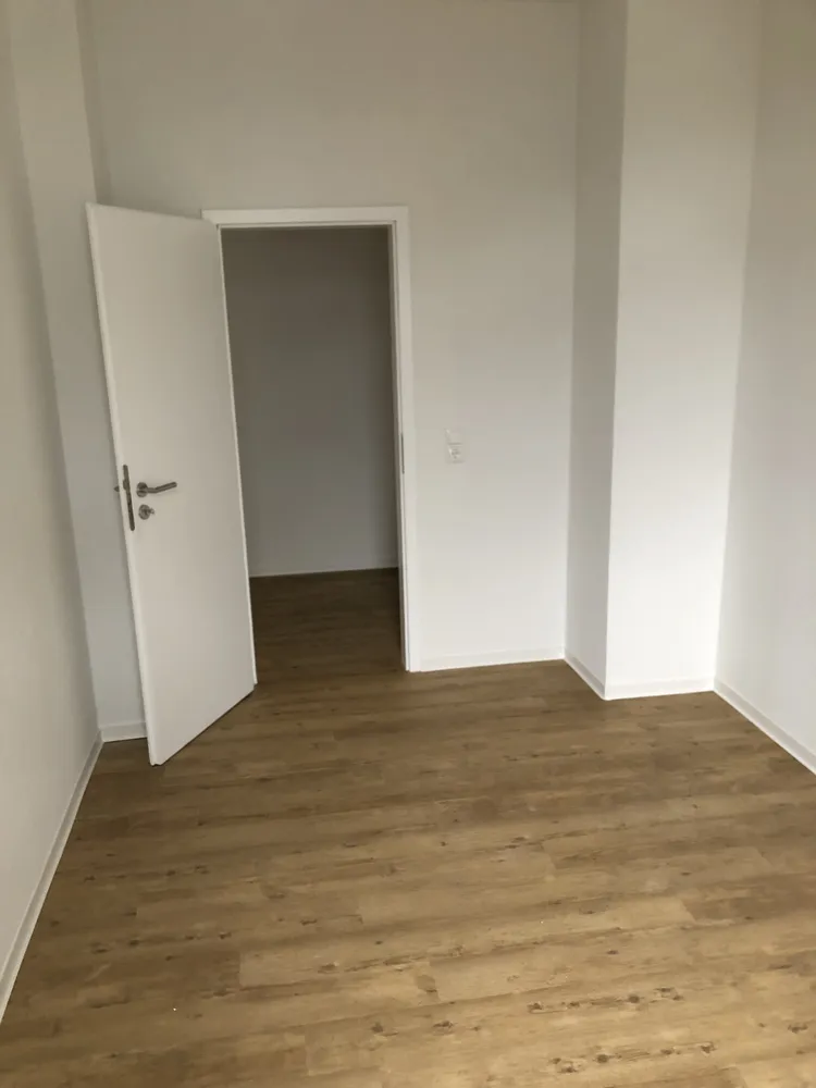 4 Zimmer Wohnung mit 97 m² in Chemnitz – Bild 3