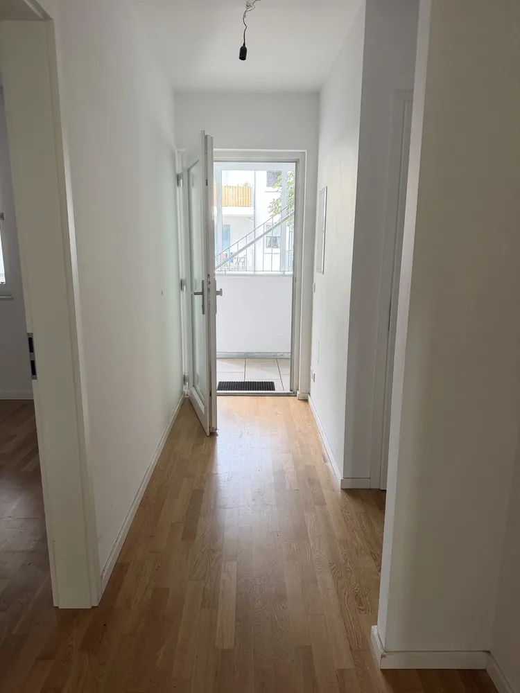2 Zimmer Wohnung mit 65 m² in Berlin – Bild 4