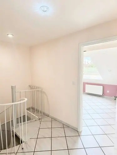 5 Zimmer Wohnung mit 85 m² in Krefeld – Bild 3