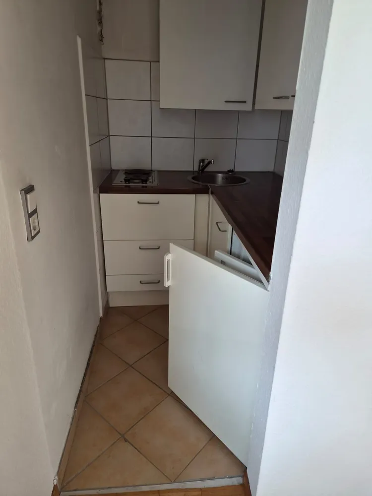 1 room apartment with 28 m² in Stuttgart – Photo 4