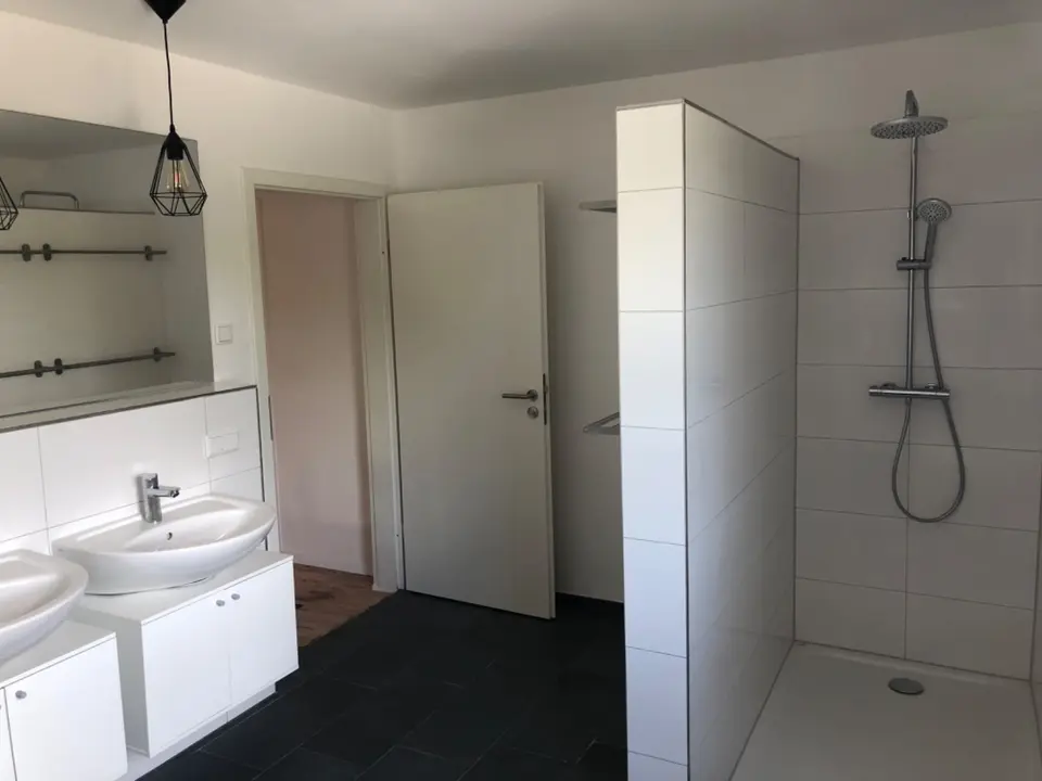 9 Zimmer Wohnung mit 156 m² in Bielefeld – Bild 7