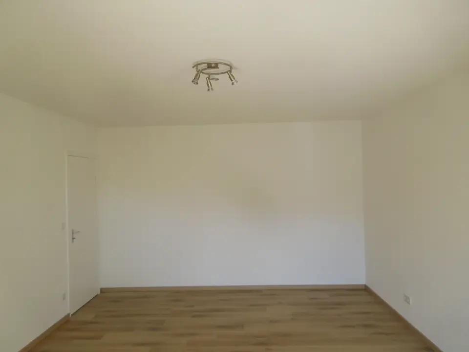 3 Zimmer Wohnung mit 99 m² in Erlangen – Bild 2