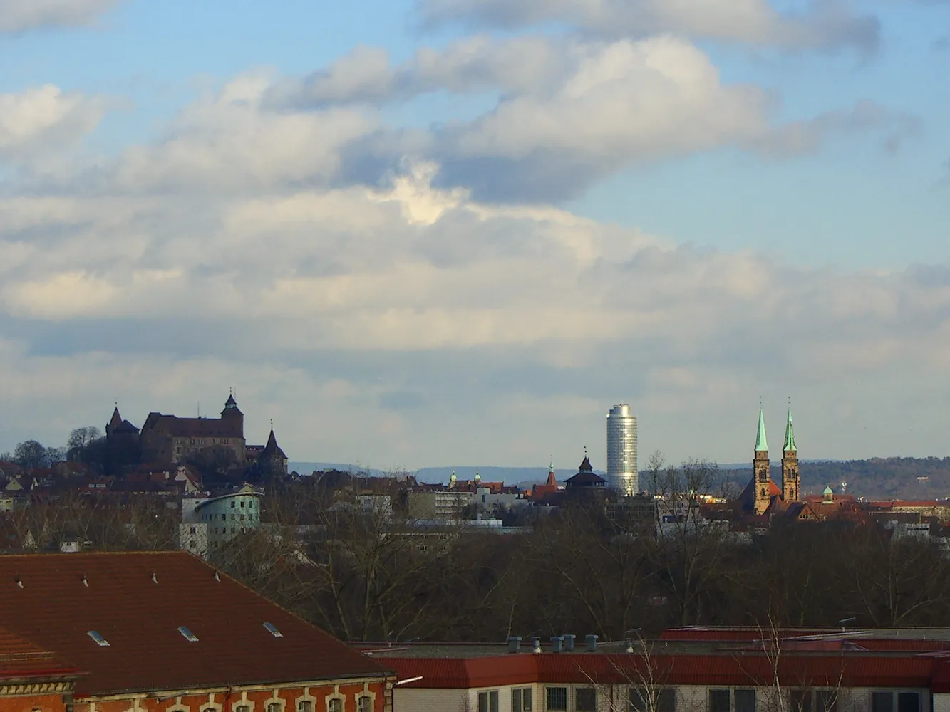 4 Zimmer Wohnung mit 90 m² in Nürnberg – Bild 1