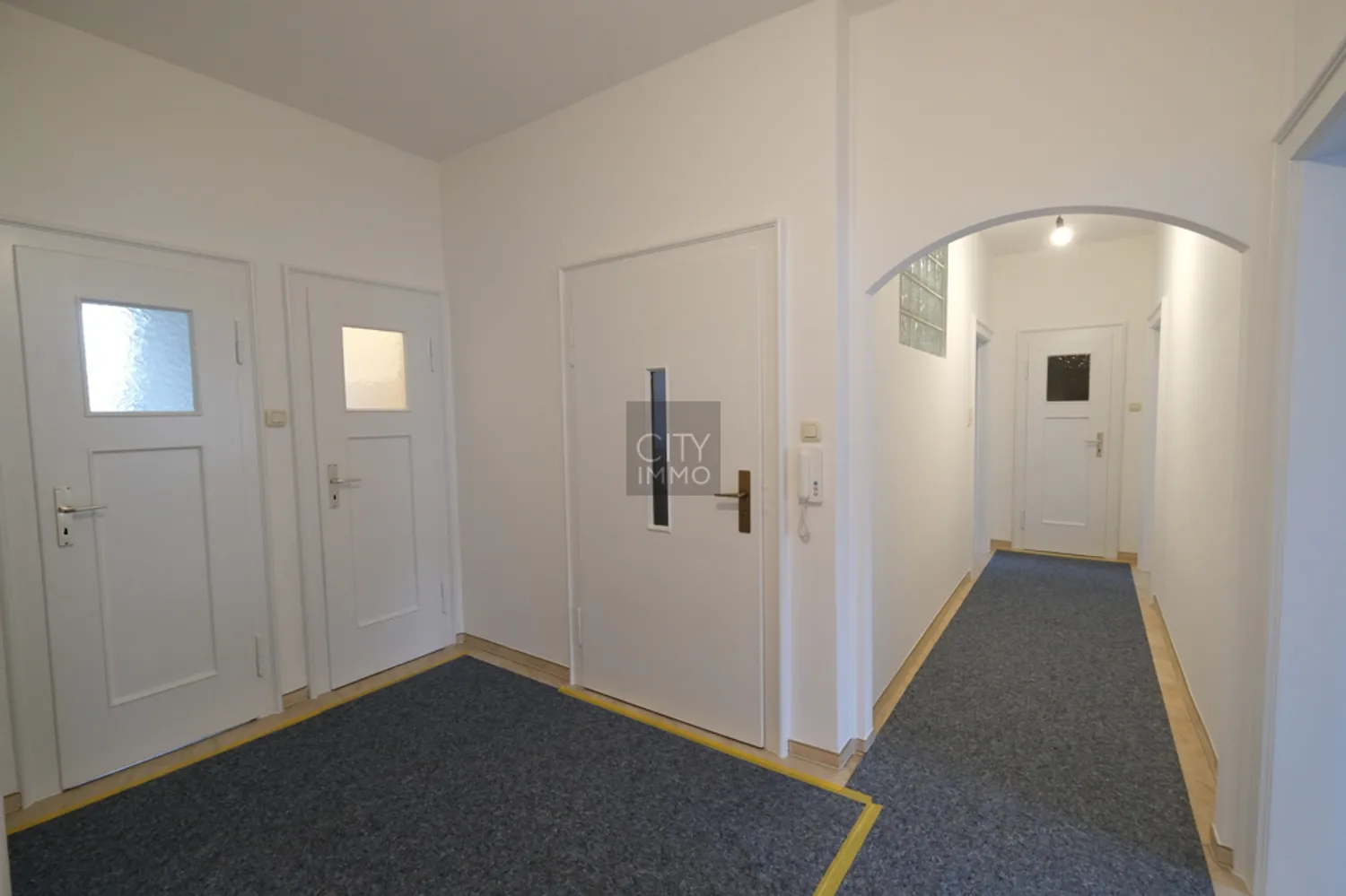 4 Zimmer Wohnung mit 104 m² in Nürnberg – Bild 3