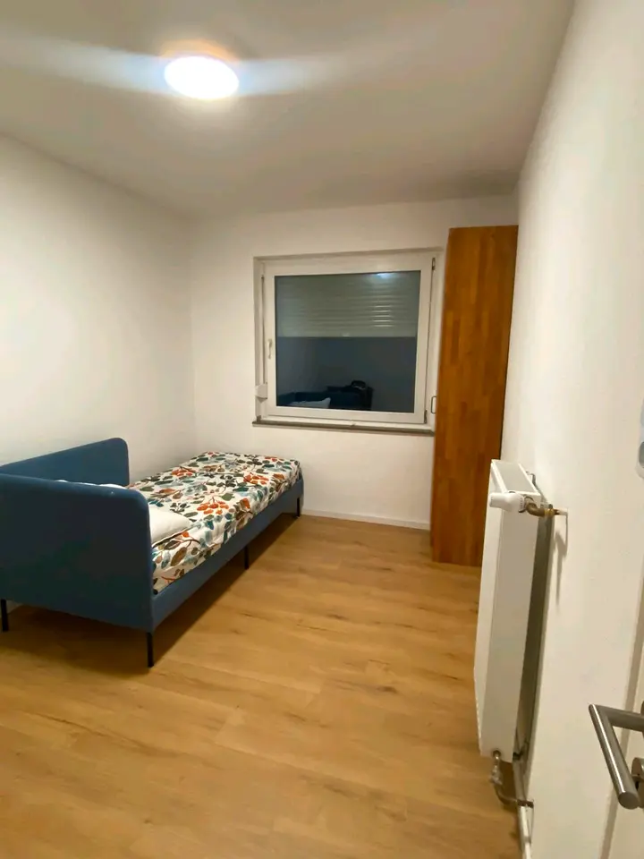 WG-Zimmer mit 12 m² in Bergisch Gladbach – Bild 3