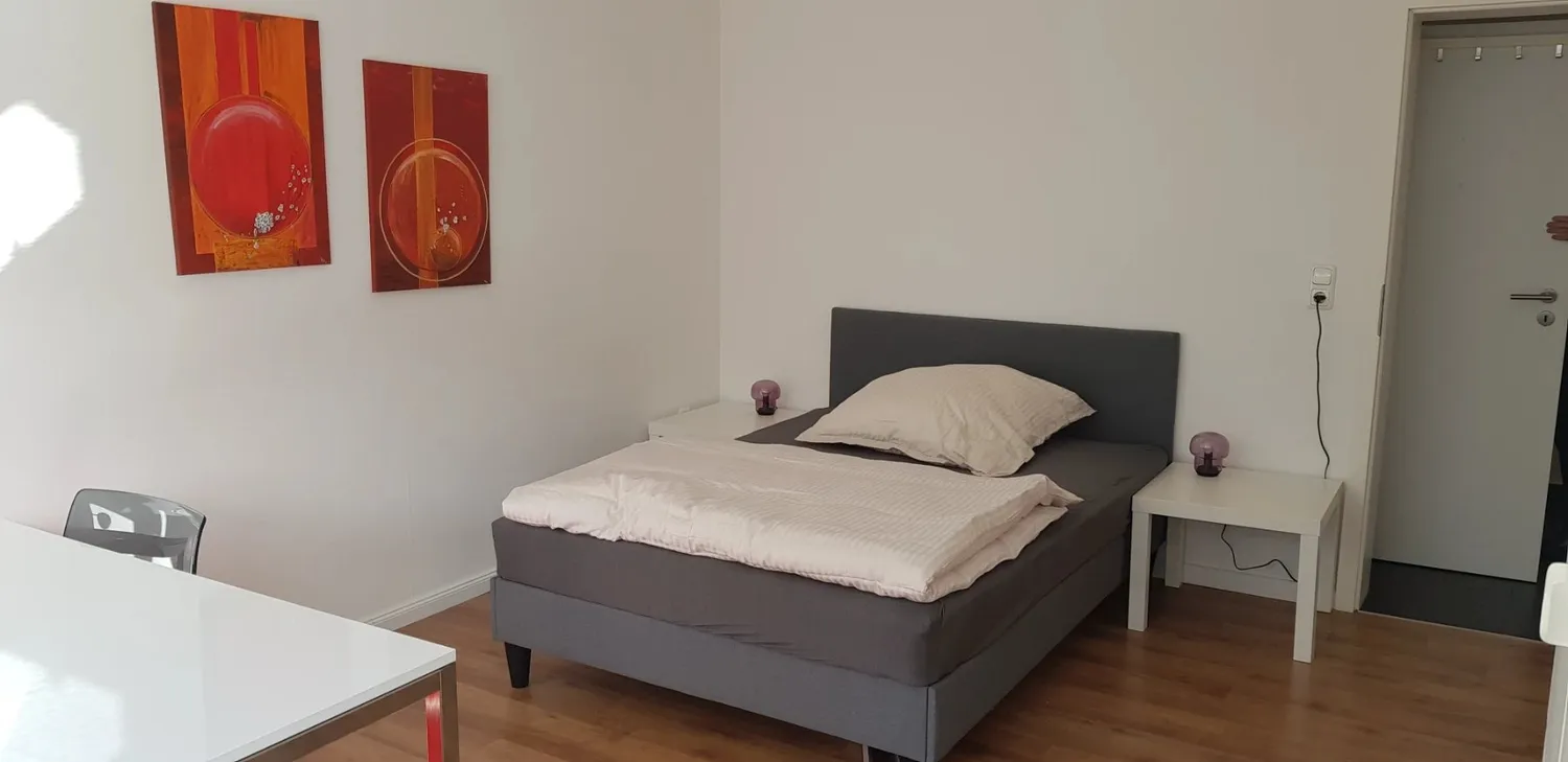 2 Zimmer Wohnung mit 67 m² in Köln – Bild 2