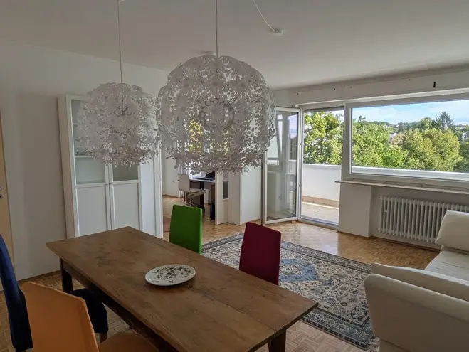 4 Zimmer Wohnung mit 90 m² in Wiesbaden – Bild 1