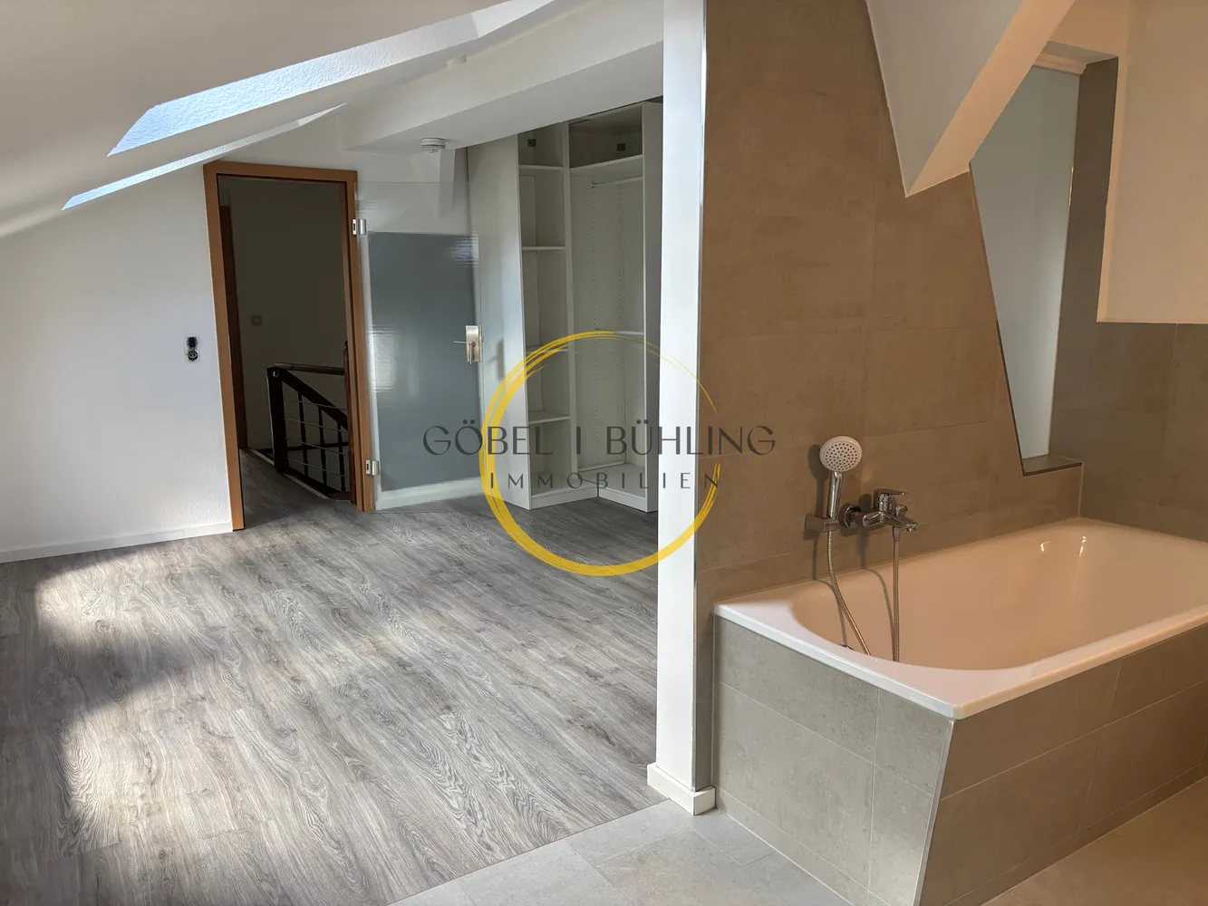 4 Zimmer Wohnung mit 122 m² in Gera – Bild 9