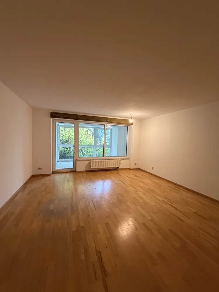 2 room apartment with 70 m² in Berlin – Photo 6