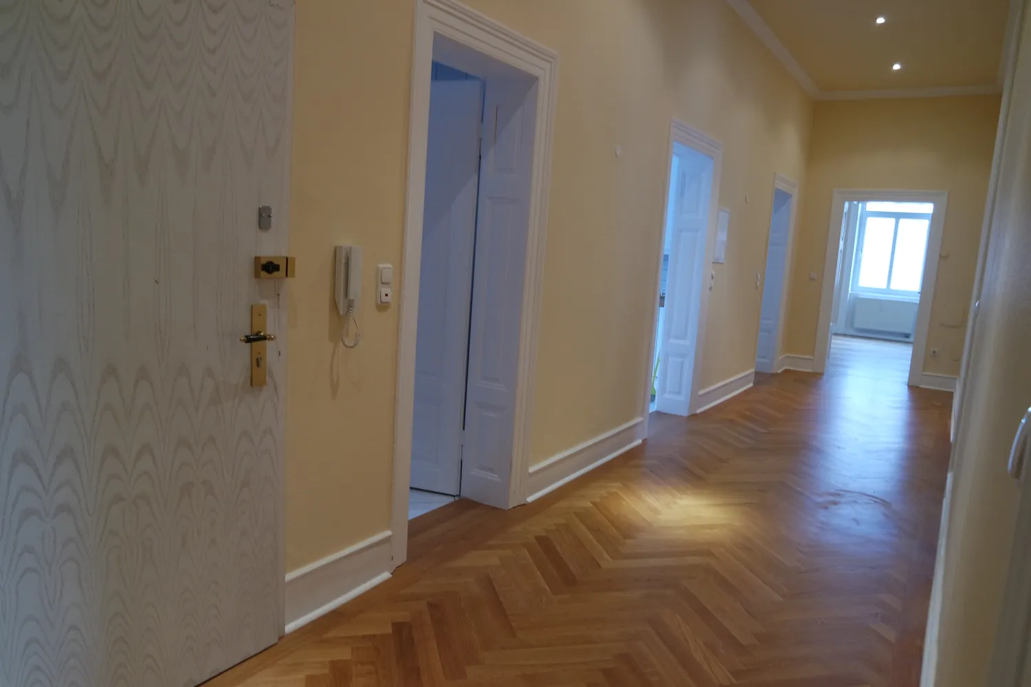 4 room apartment with 120 m² in Wiesbaden – Photo 12