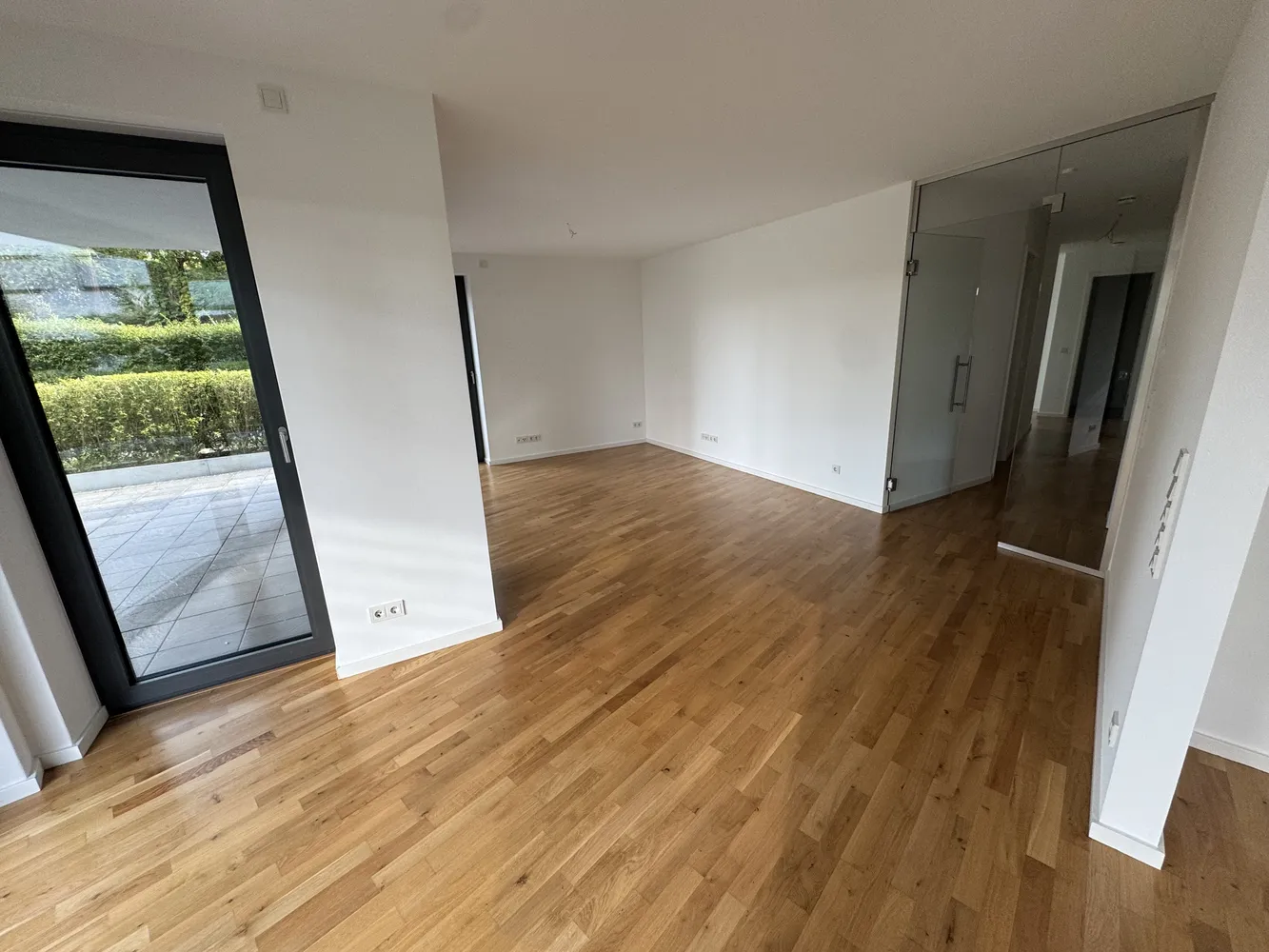 2 room apartment with 95 m² in Magdeburg – Photo 1