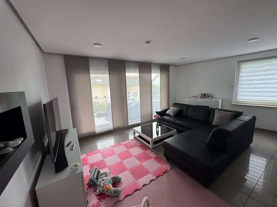 3 Zimmer Wohnung mit 104 m² in Saarbrücken – Bild 1