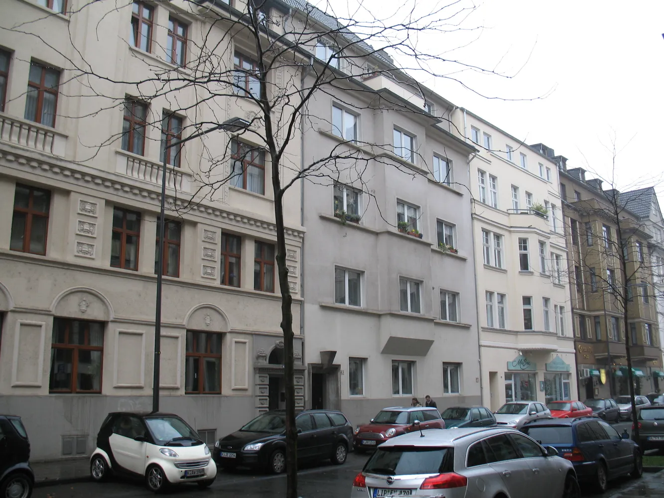 6 Zimmer Wohnung mit 134 m² in Köln – Bild 1