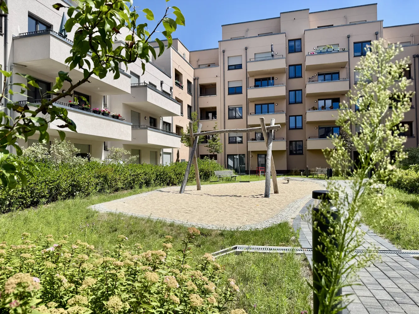 4 Zimmer Wohnung mit 113 m² in Berlin – Bild 1
