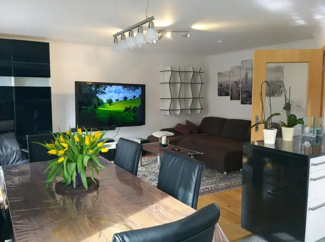 4 Zimmer Wohnung mit 102 m² in München – Bild 1