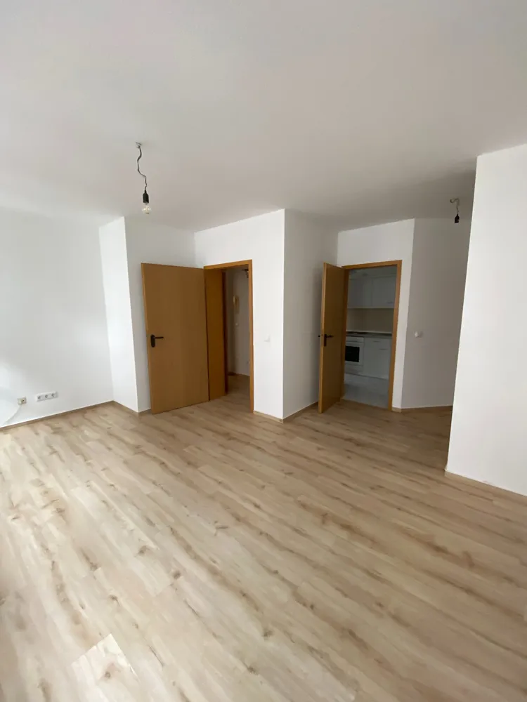 2 Zimmer Wohnung mit 56 m² in Altenburg – Bild 6