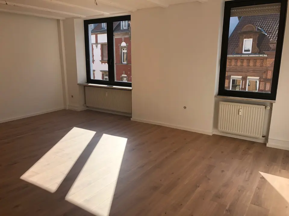 3 Zimmer Wohnung mit 90 m² in Saarbrücken – Bild 1