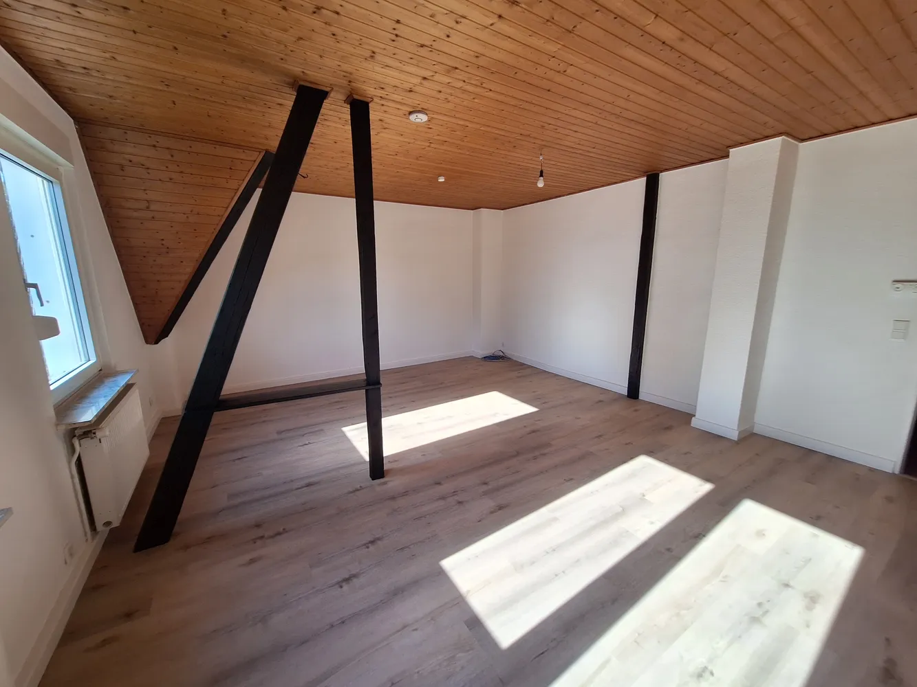 4 Zimmer Wohnung mit 90 m² in Solingen – Bild 2