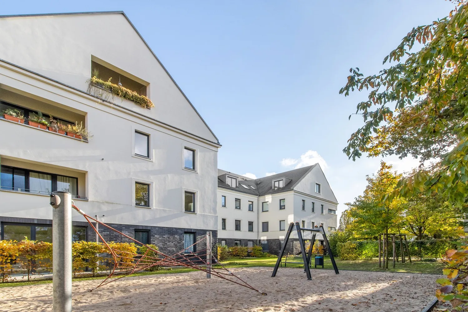 3 room apartment with 93 m² in Berlin – Photo 8