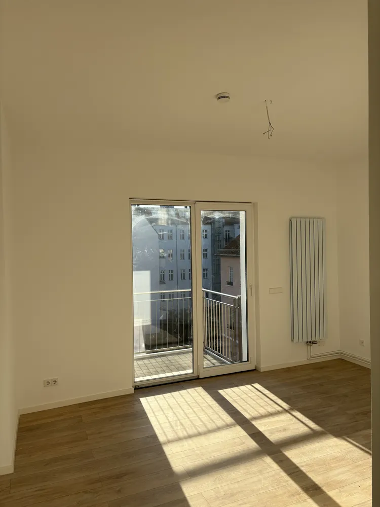 4 Zimmer Wohnung mit 118 m² in Berlin – Bild 1
