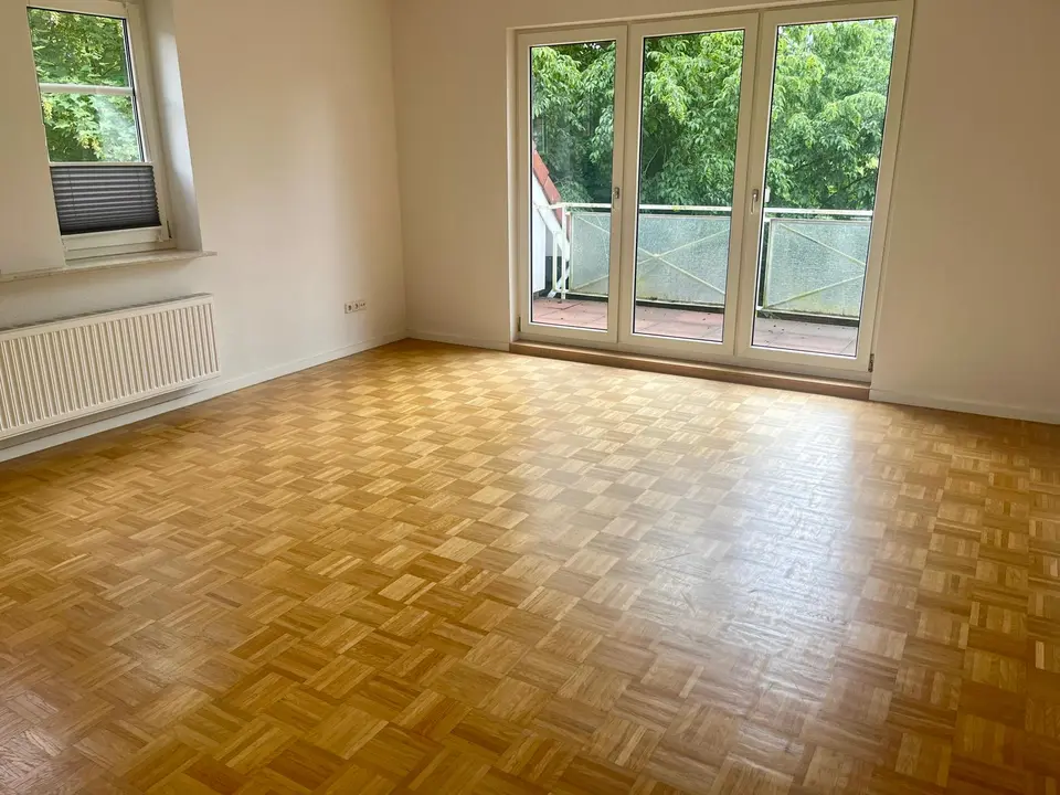 2 Zimmer Wohnung mit 120 m² in Leer – Bild 1