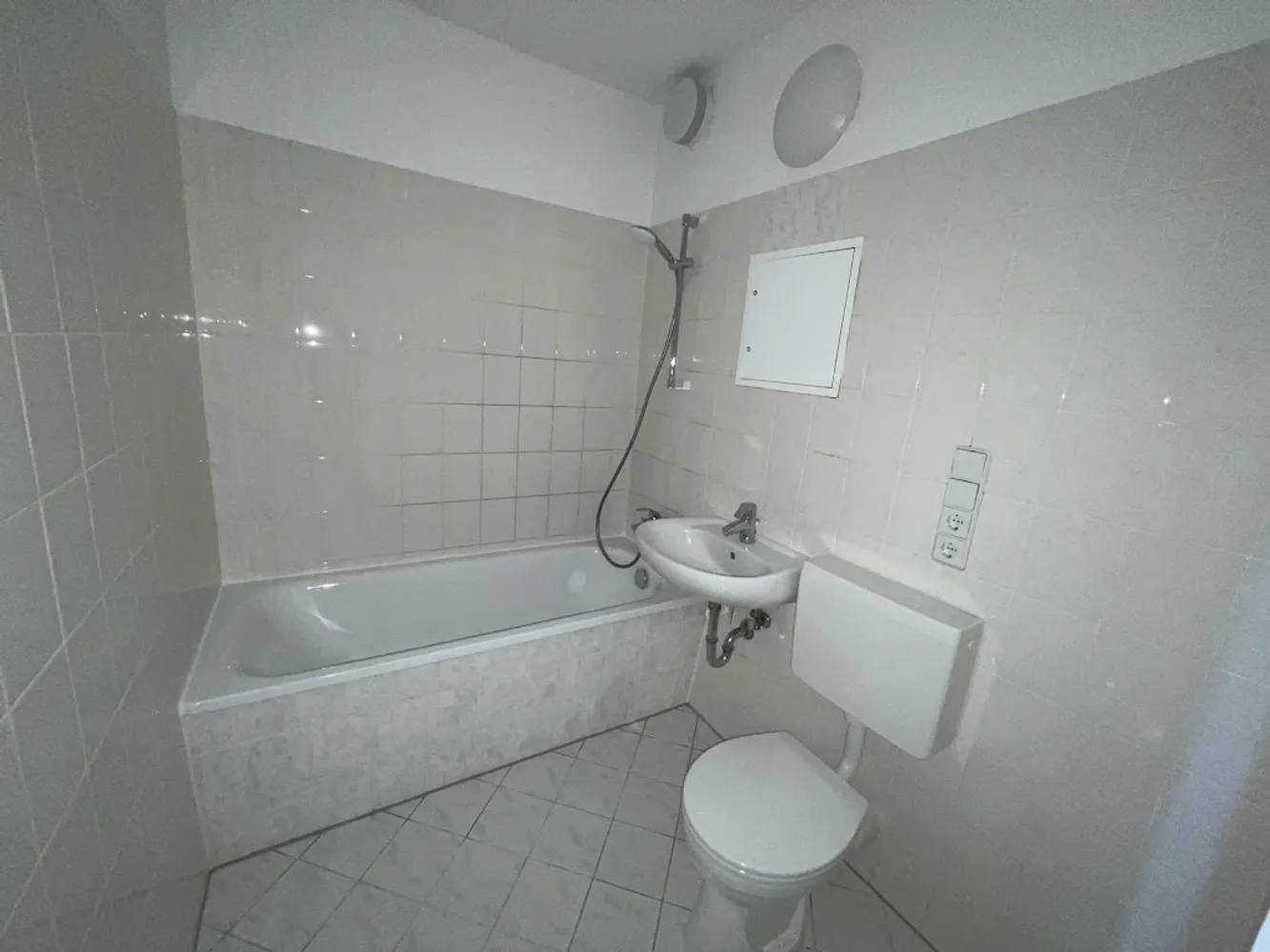 2 room apartment with 47 m² in Berlin – Photo 8