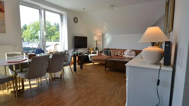 3 Zimmer Wohnung mit 122 m² in Hamburg – Bild 2