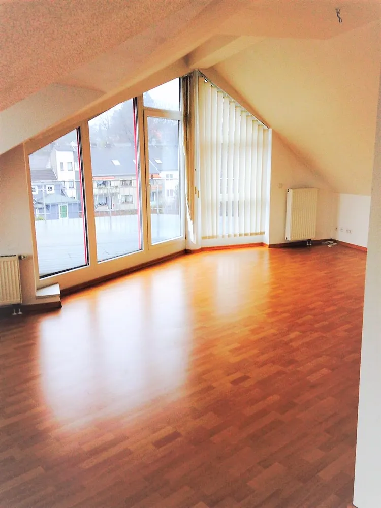 2 Zimmer Wohnung mit 81 m² in Wuppertal – Bild 2