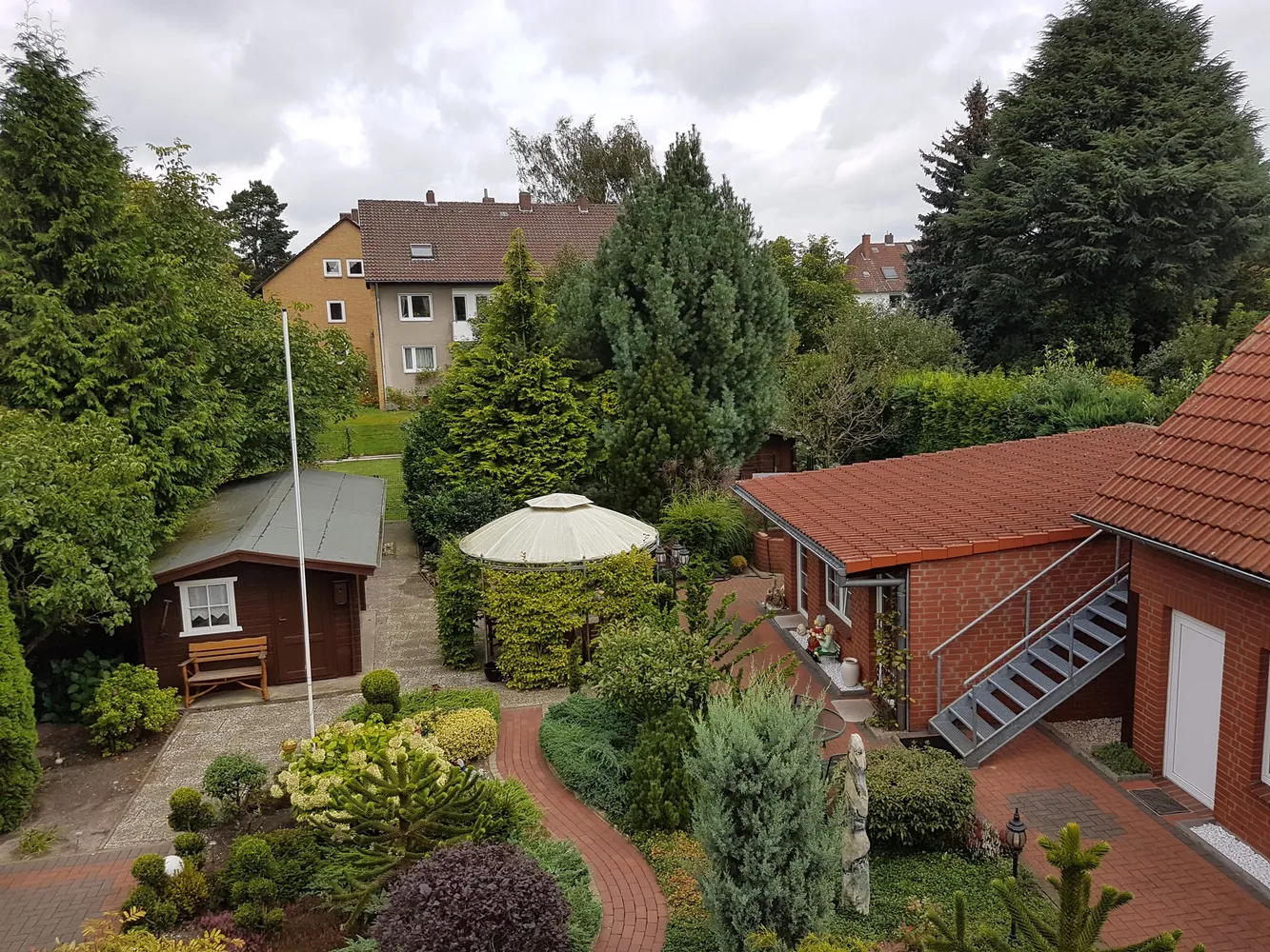 5 Zimmer Wohnung mit 151 m² in Hannover – Bild 1