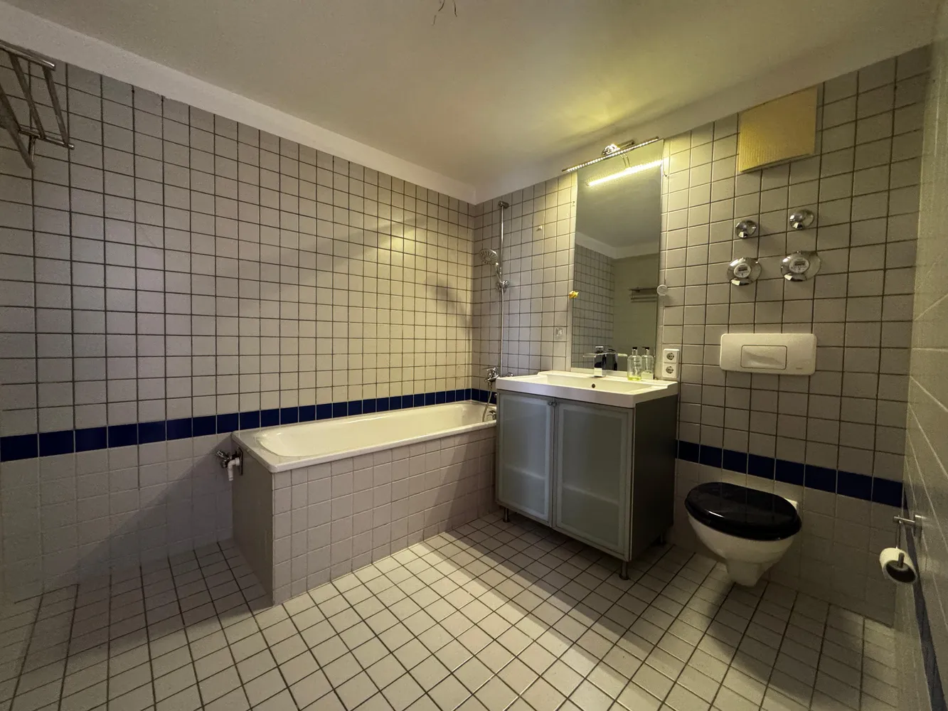 2 room apartment with 80 m² in Berlin – Photo 10