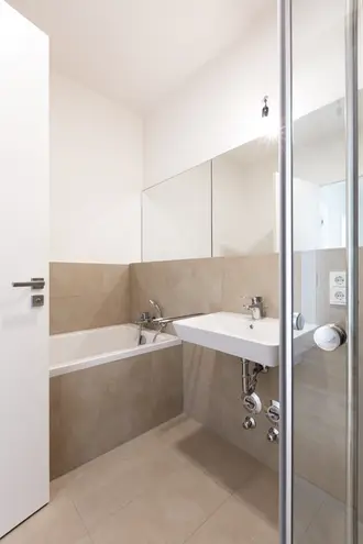 3 Zimmer Wohnung mit 95 m² in Berlin – Bild 5