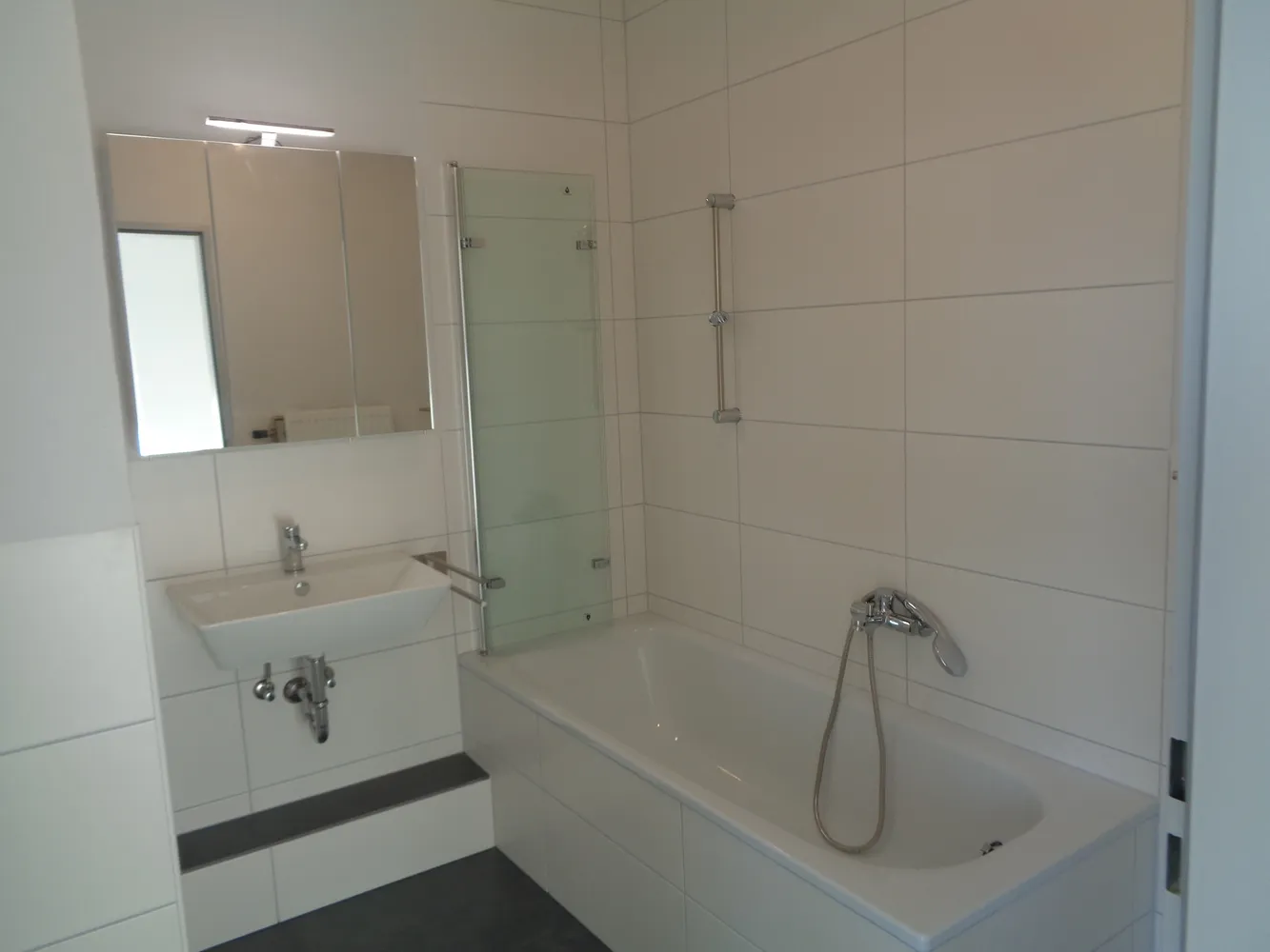 2 room apartment with 60 m² in Bonn – Photo 1