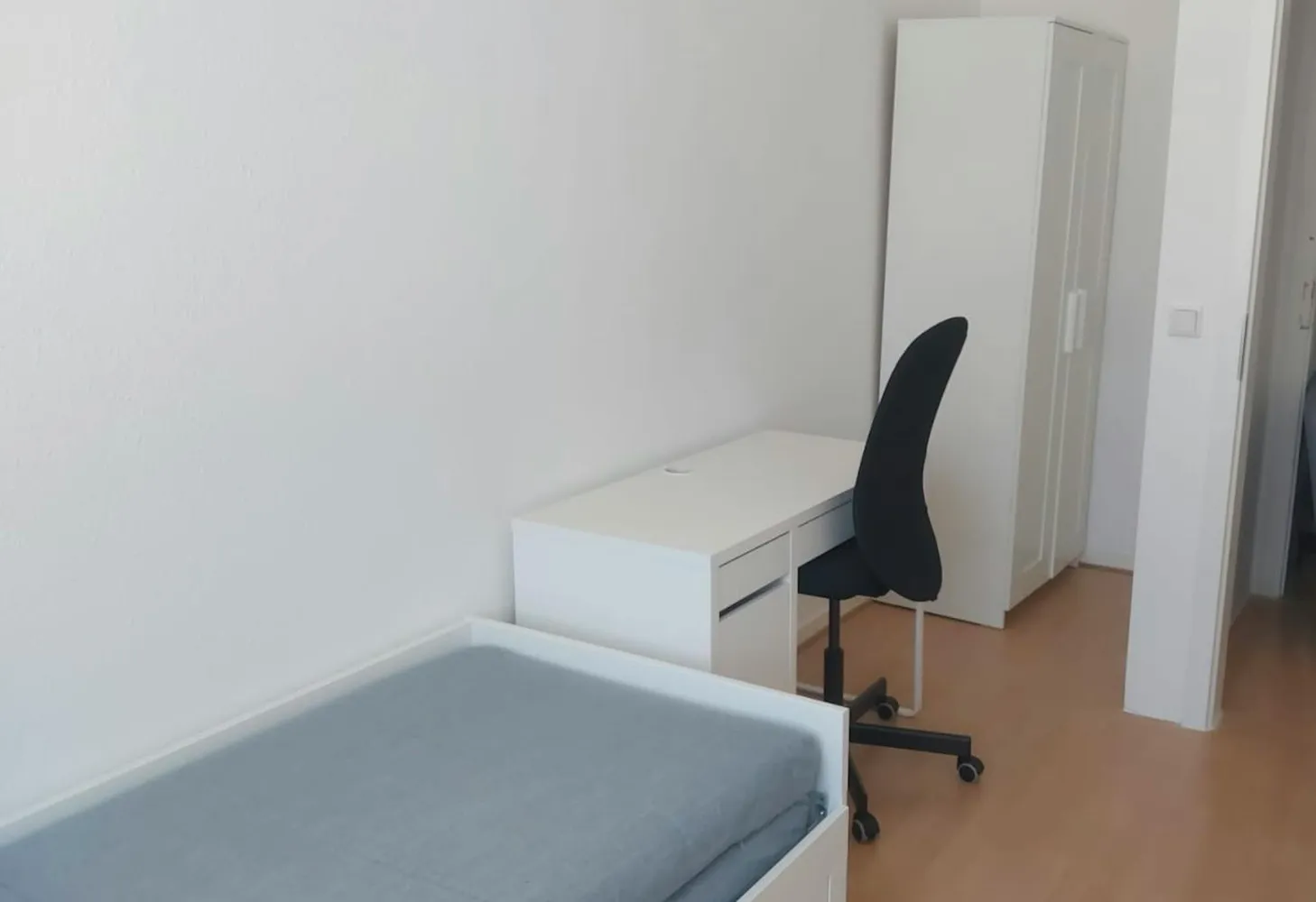 WG-Zimmer mit 10 m² in Düsseldorf – Bild 1