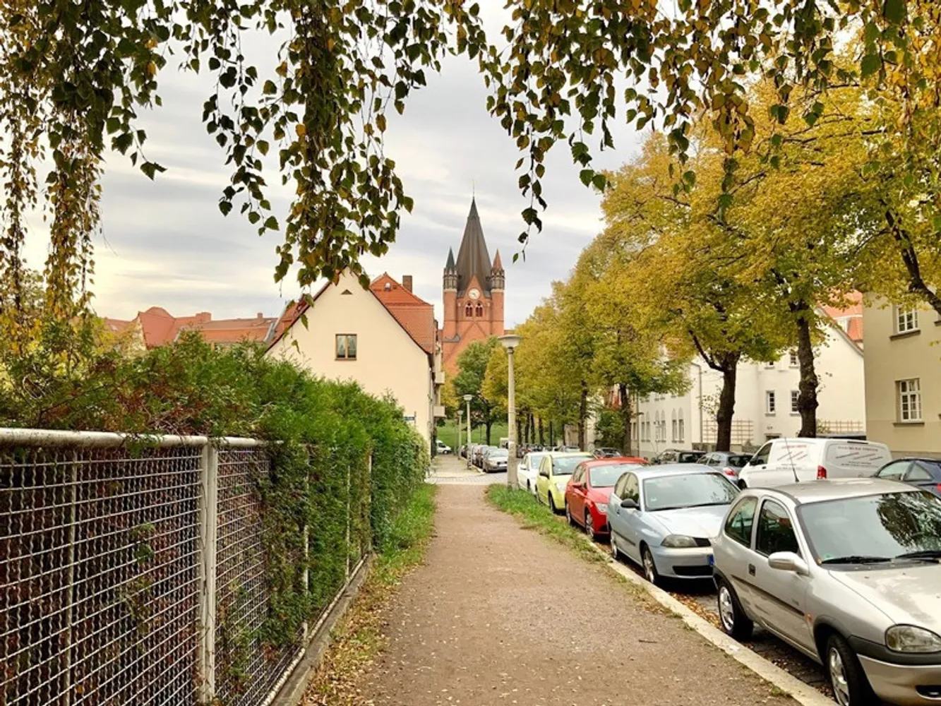 2 Zimmer Wohnung mit 96 m² in Halle (Saale) – Bild 1